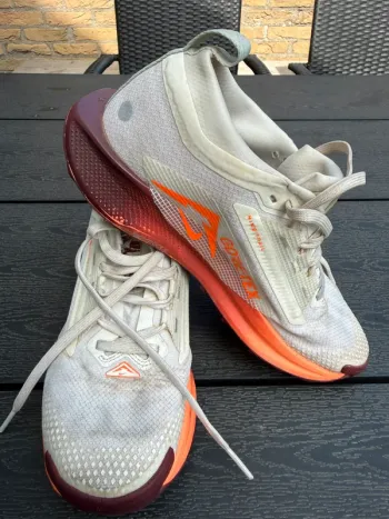 Käytetty Pegasus Trail 5 GORE-TEX Running Shoes