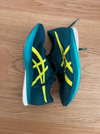 Używany Asics Metaspeed LD Running Shoes