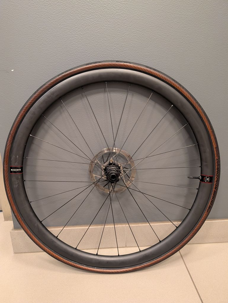 Brugt Reserve 34 carbon front wheel bike — billede 1 af 5
