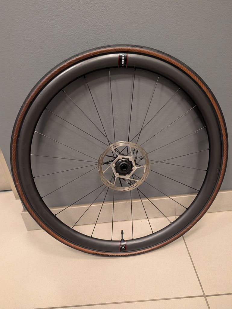 Brugt Reserve 34 carbon front wheel bike — billede 5 af 5