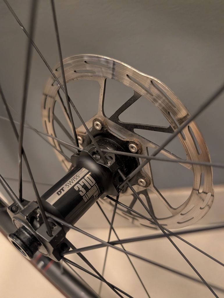 Brugt Reserve 34 carbon front wheel bike — billede 3 af 5