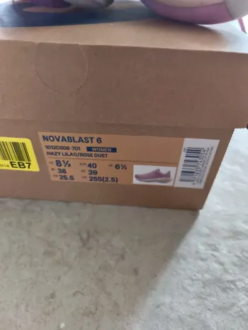 Used Asics Novablast 6 bike — image 7 of 7