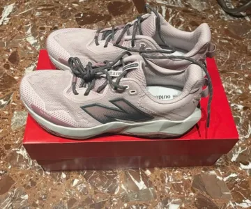Brugt New Balance WNTR16T Running Shoes