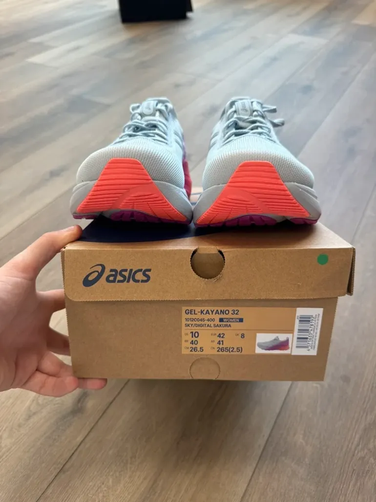 Used Asics Gel-Kayano bike — image 3 of 5