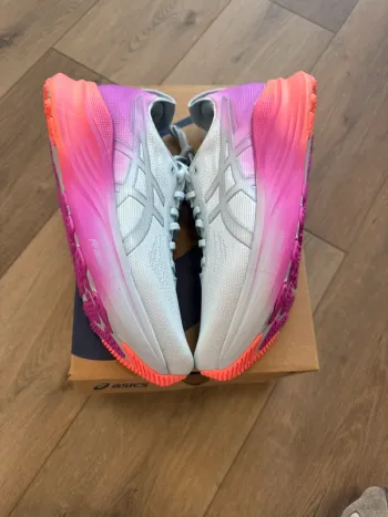 Used Asics Gel-Kayano bike — image 4 of 5