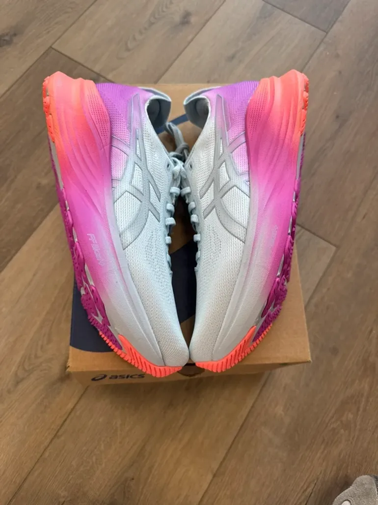 Used Asics Gel-Kayano bike — image 4 of 5