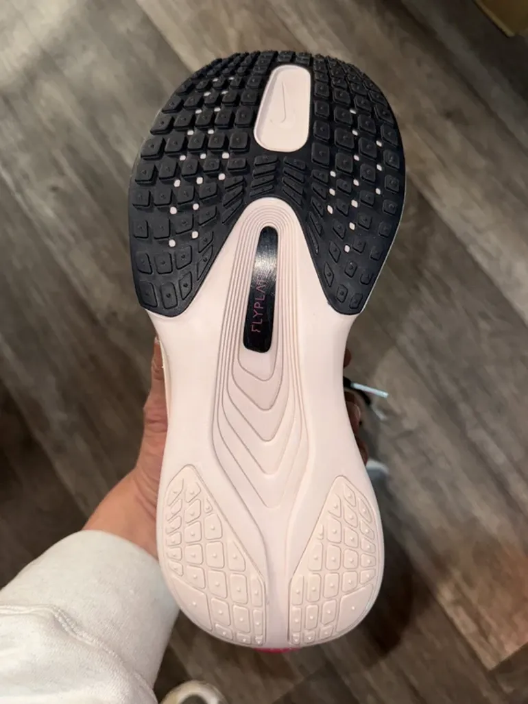 Used New Balance Zoom Fly 6 bike — image 3 of 7
