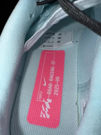 Used New Balance Zoom Fly 6 bike — image 4 of 7