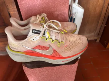 Brugt Nike Sportschuhe Running Shoes