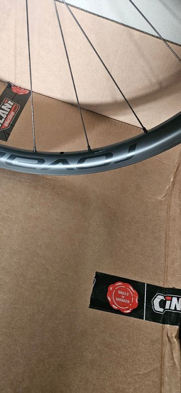 Używany Roval alpinist cl 2026 bike — zdjęcie 2 z 6