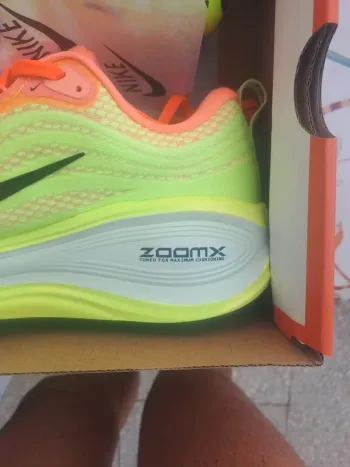 Używany Nike Vomero Plus Run bike — zdjęcie 9 z 13