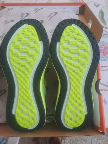 Używany Nike Vomero Plus Run bike — zdjęcie 12 z 13