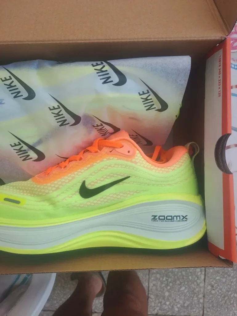 Używany Nike Vomero Plus Run bike — zdjęcie 6 z 13