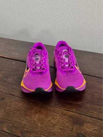 Used Hyper Zoom Fly 5 bike — image 3 of 4