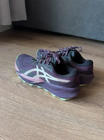 Gebrauchtes Asics Trabuco 14 Running Shoes