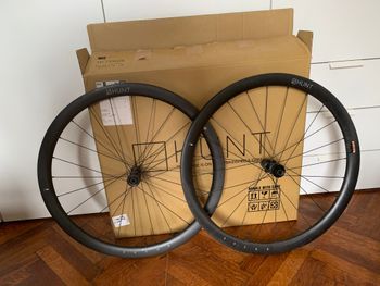 Used Hunt Carbon Gravel Race 40mm 2024 Wheels