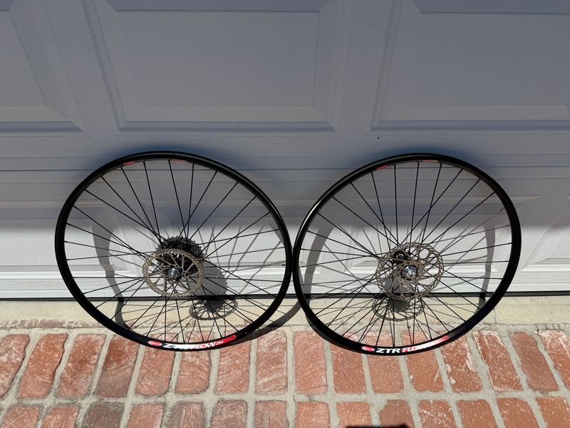 Used Industry Nine /Stans wheelset Wheels