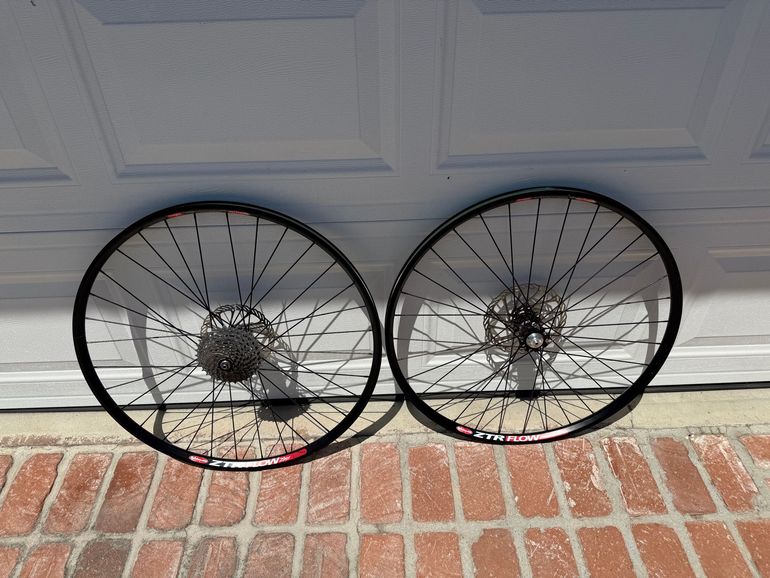 Used Industry Nine /Stans wheelset bike — image 2 of 2
