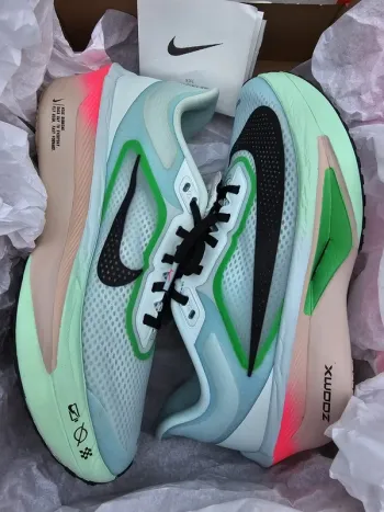 Gebrauchtes 100% Zoom Fly 6 Running Shoes
