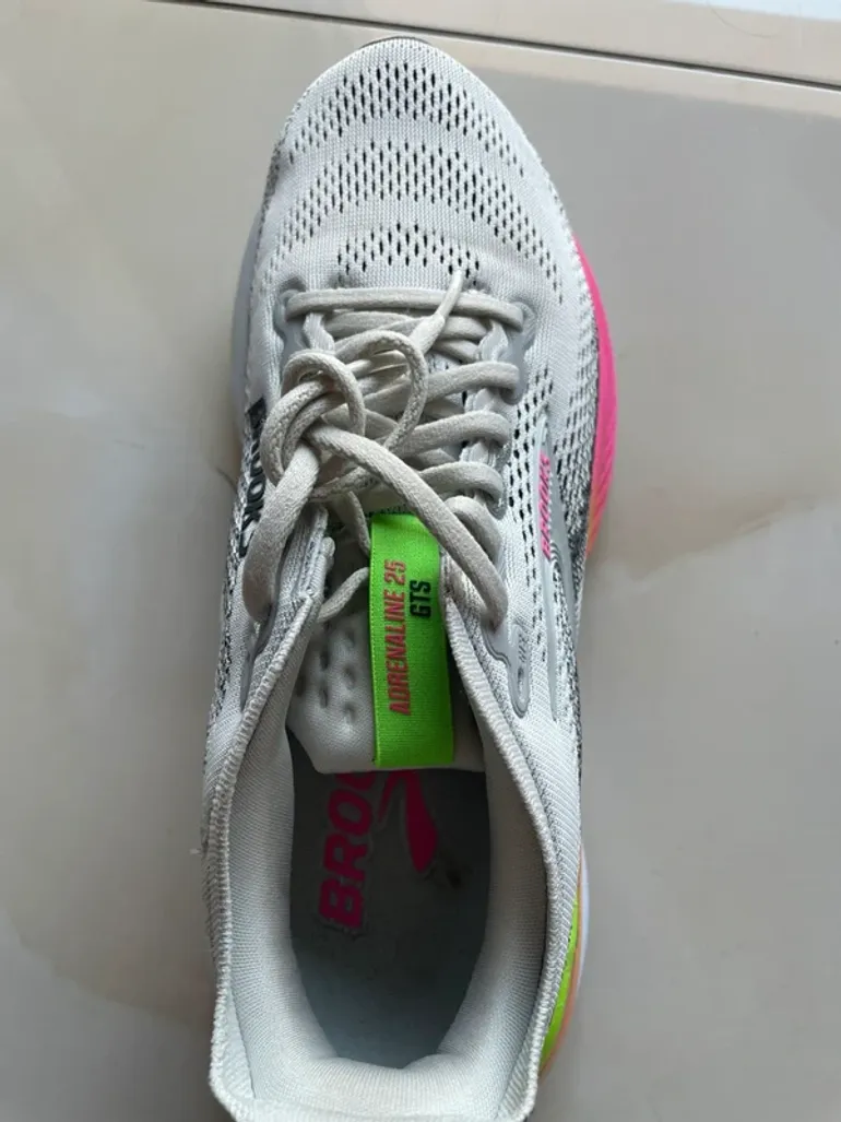 Used Brooks Adrenaline GTS 25 bike — image 3 of 6