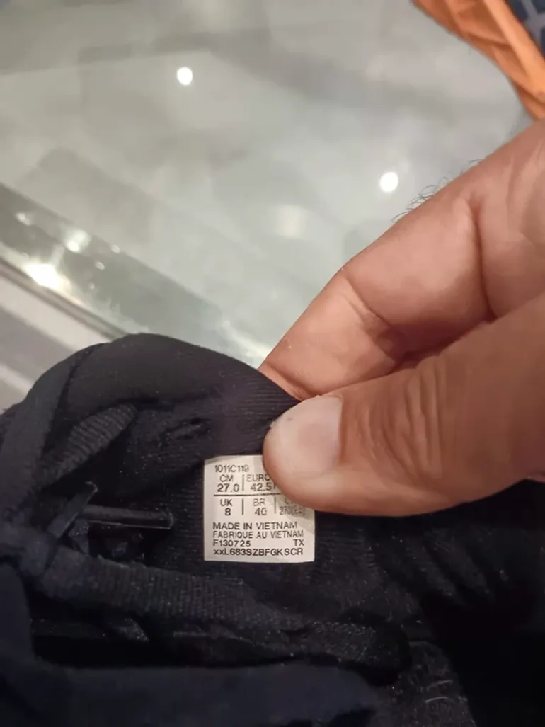 Used Asics Novablast 5 lite-show bike — image 9 of 9