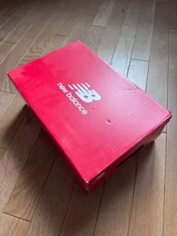Used New Balance V9 bike — image 5 of 6