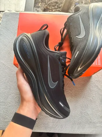 Used 100% Vomero Plus Running Shoes