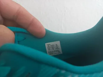 Used Asics Novablast 5 LE bike — image 3 of 8