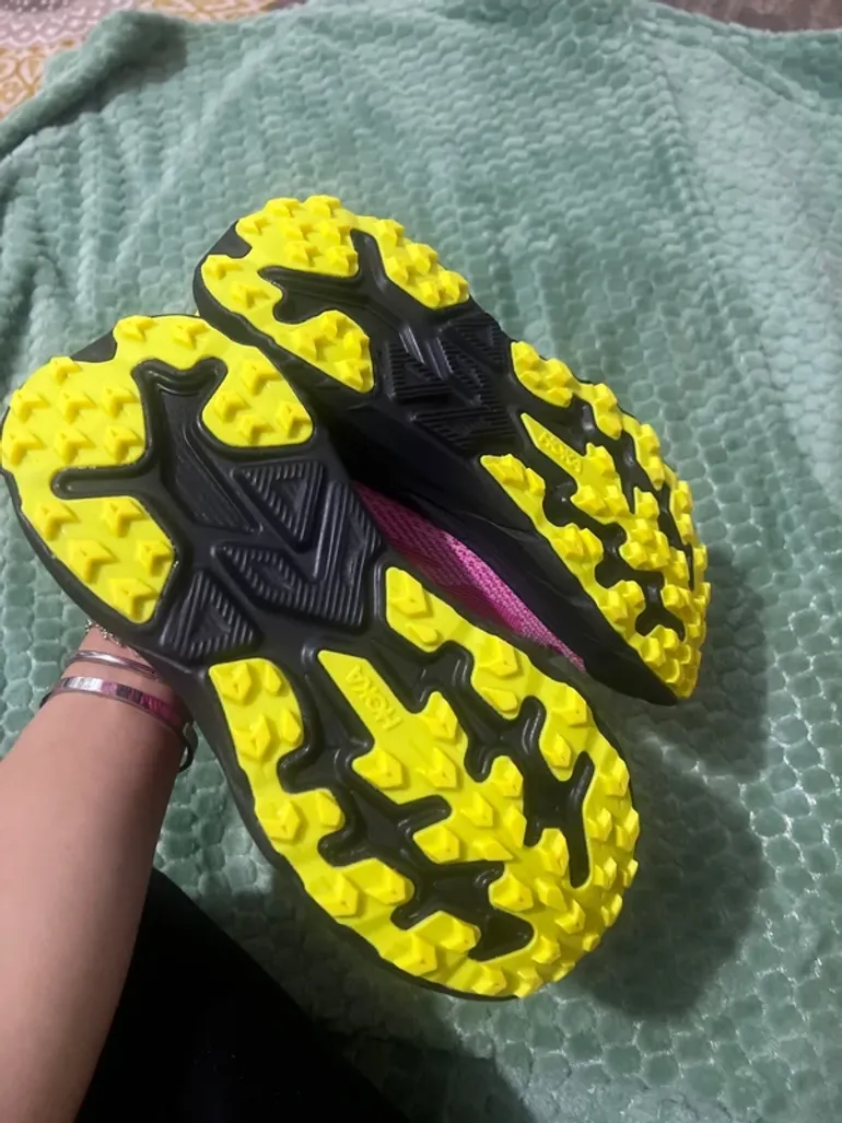 Used Hoka Challenger 8 bike — image 4 of 5
