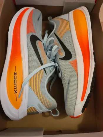 Used Nike Vomero 18 Running Shoes