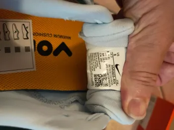 Used Nike Vomero 18 bike — image 7 of 12