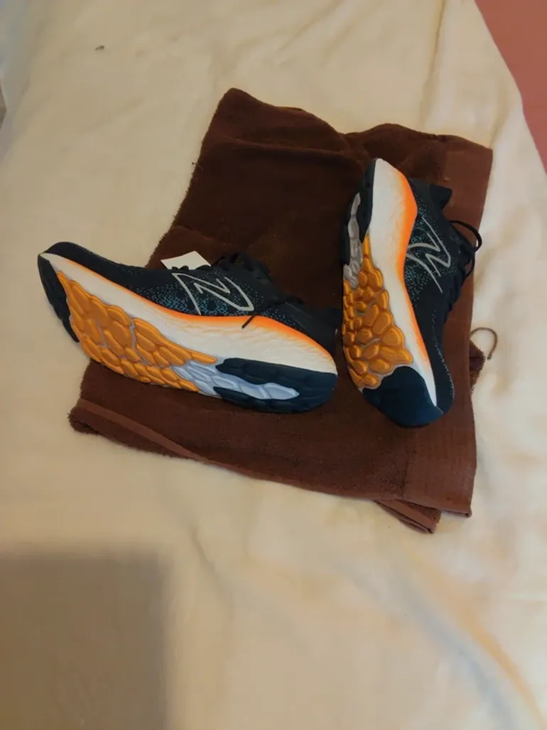 Used New Balance 1080 bike — image 3 of 7