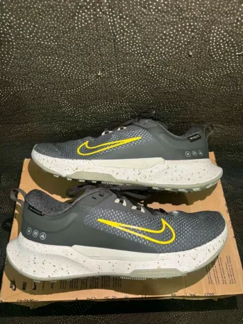 Used 100% Juniper Trail 2 GTX Running Shoes