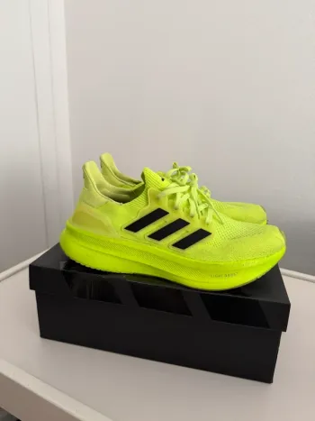 Used Adidas Ultra Boost bike — image 3 of 3