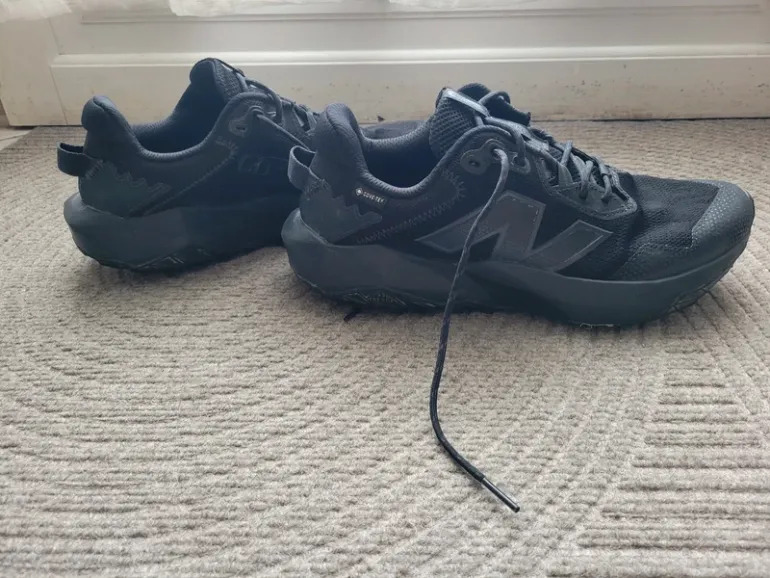 Used New Balance Nitrel Gore-Tex bike — image 2 of 4