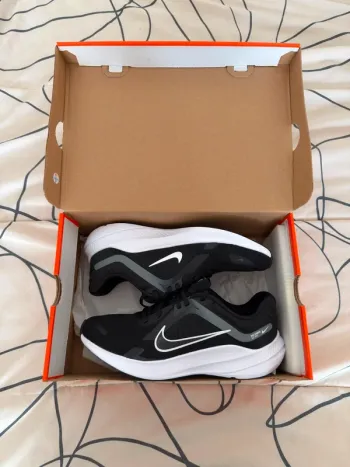 Używany Look Nike Quest 5 bike — zdjęcie 3 z 9