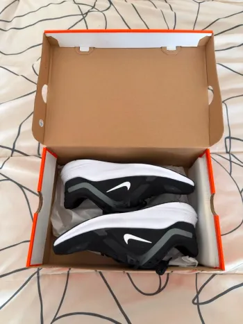 Używany Look Nike Quest 5 bike — zdjęcie 2 z 9