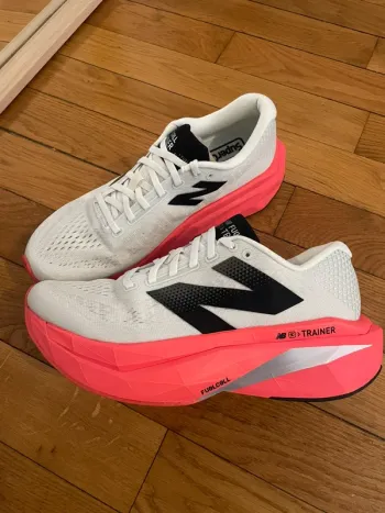Used New Balance Fuelcell SuperComp Trainer v3 Running Shoes