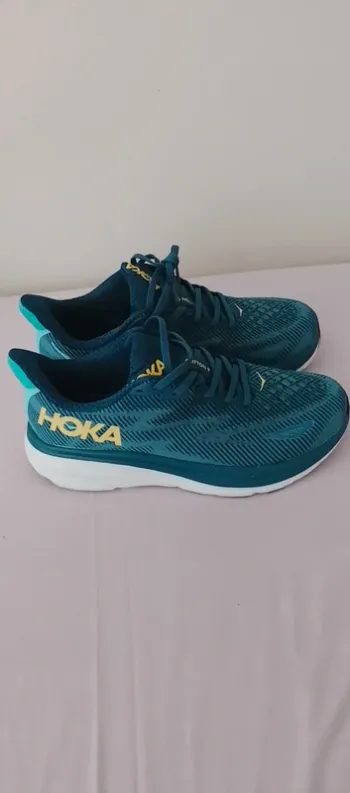 Used Hoka Running Shoes bike — image 2 of 6