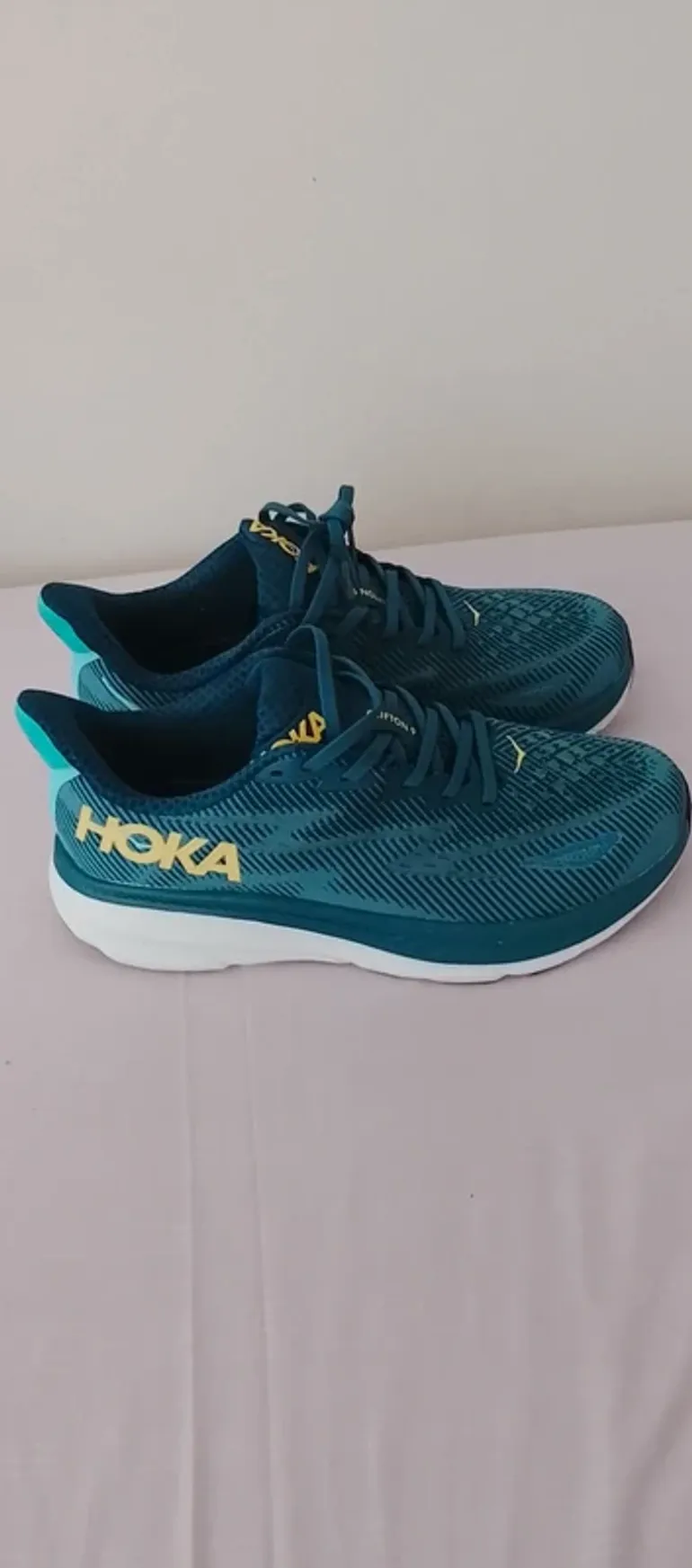 Used Hoka Running Shoes bike — image 2 of 6