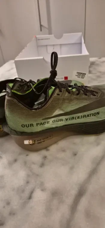 Nike ZOOMX VAPORFLY NEXT% 4 bike d'occasion — image 7 sur 11