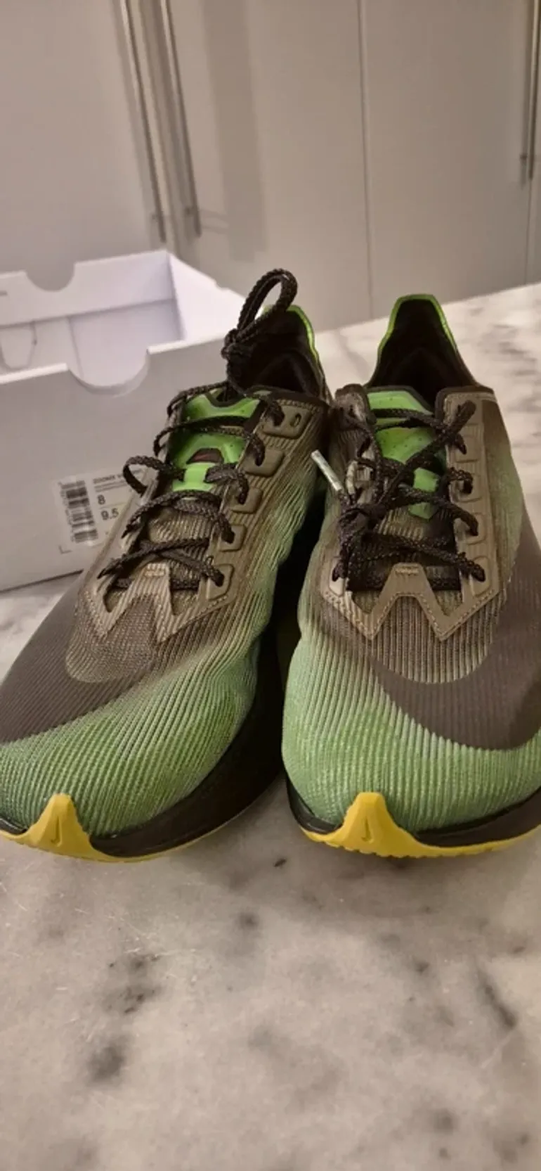 Nike ZOOMX VAPORFLY NEXT% 4 bike d'occasion — image 3 sur 11