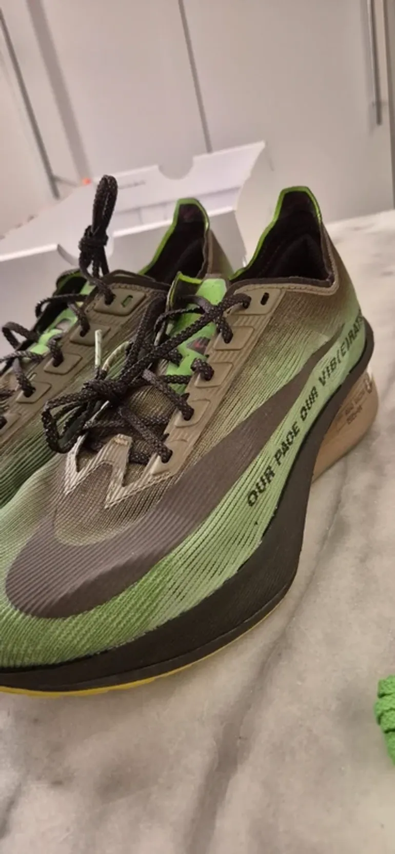Nike ZOOMX VAPORFLY NEXT% 4 bike d'occasion — image 2 sur 11