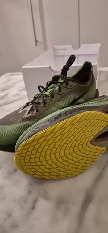 Nike ZOOMX VAPORFLY NEXT% 4 bike d'occasion — image 4 sur 11