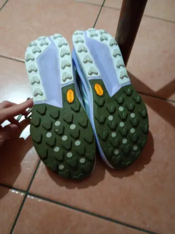 Nike ZoomX Zegama Trail 2 bike d'occasion — image 3 sur 4