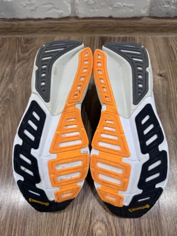 Käytetty Adidas Adistar GX3014 bike — kuva 12 / 15