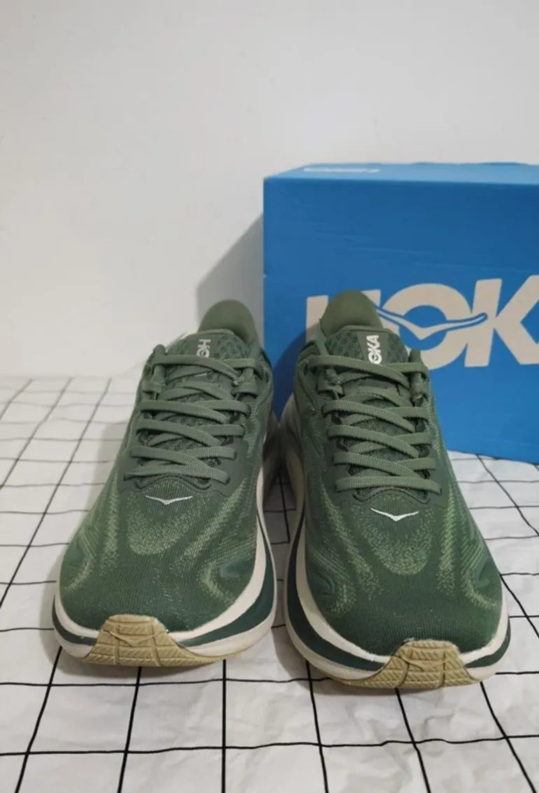 Używany Hoka Shoes bike — zdjęcie 2 z 6