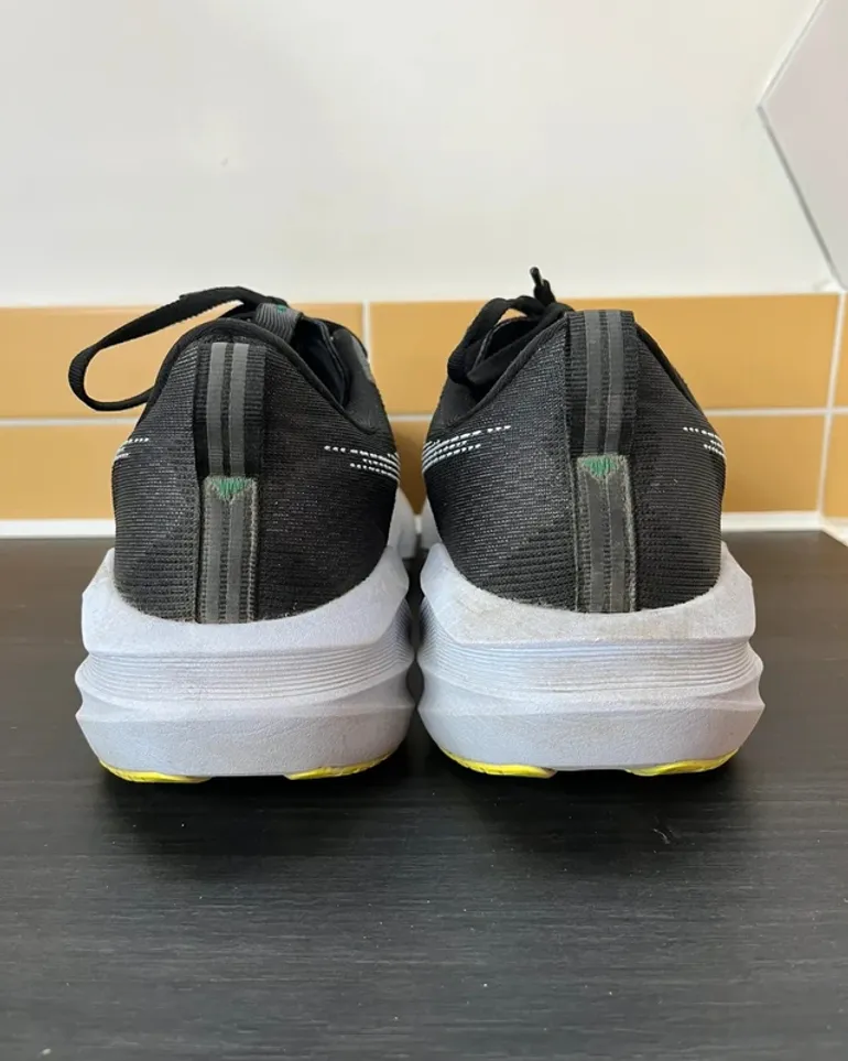 Used Asics Novablast 5 bike — image 11 of 12