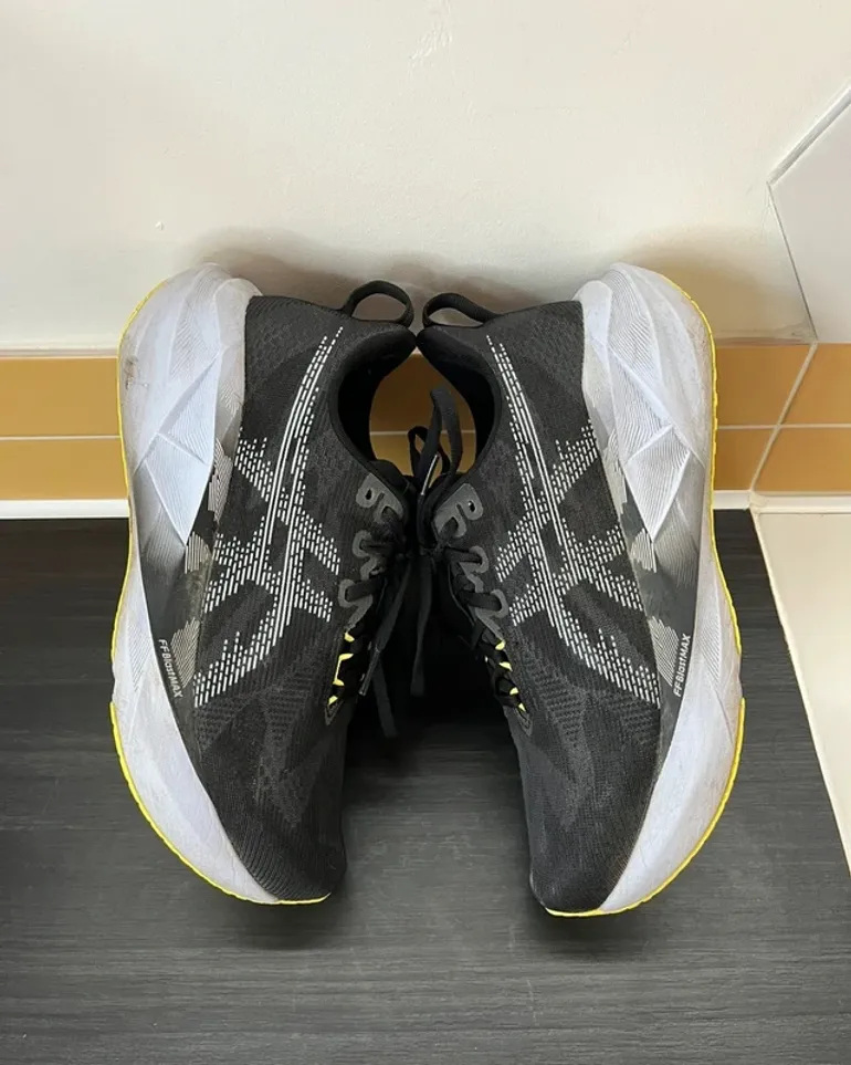 Used Asics Novablast 5 bike — image 3 of 12