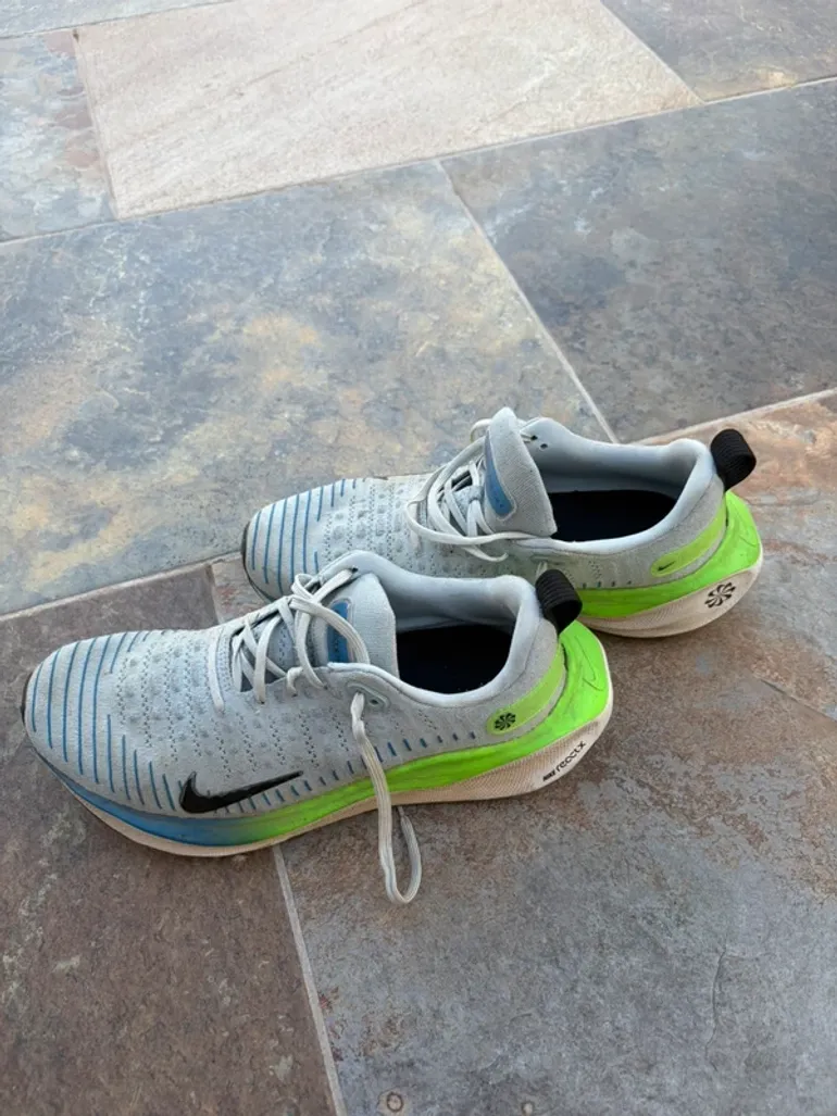 Nike Running Shoes bike d'occasion — image 3 sur 4